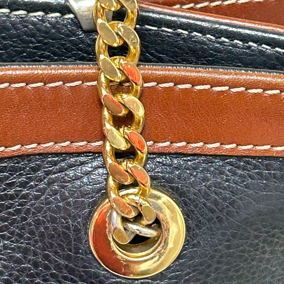 Bally Vintage Black and Brown Pebbled Leather Shoulder Bag Approx. 11 x 9.5 x 3 - Picture 7 of 17